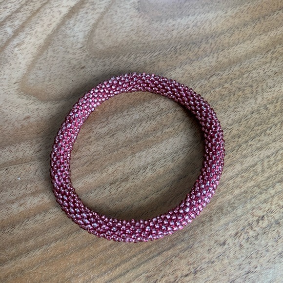 2 for 20 💛 Lilly and Laura Bracelet ✨ - Picture 1 of 1